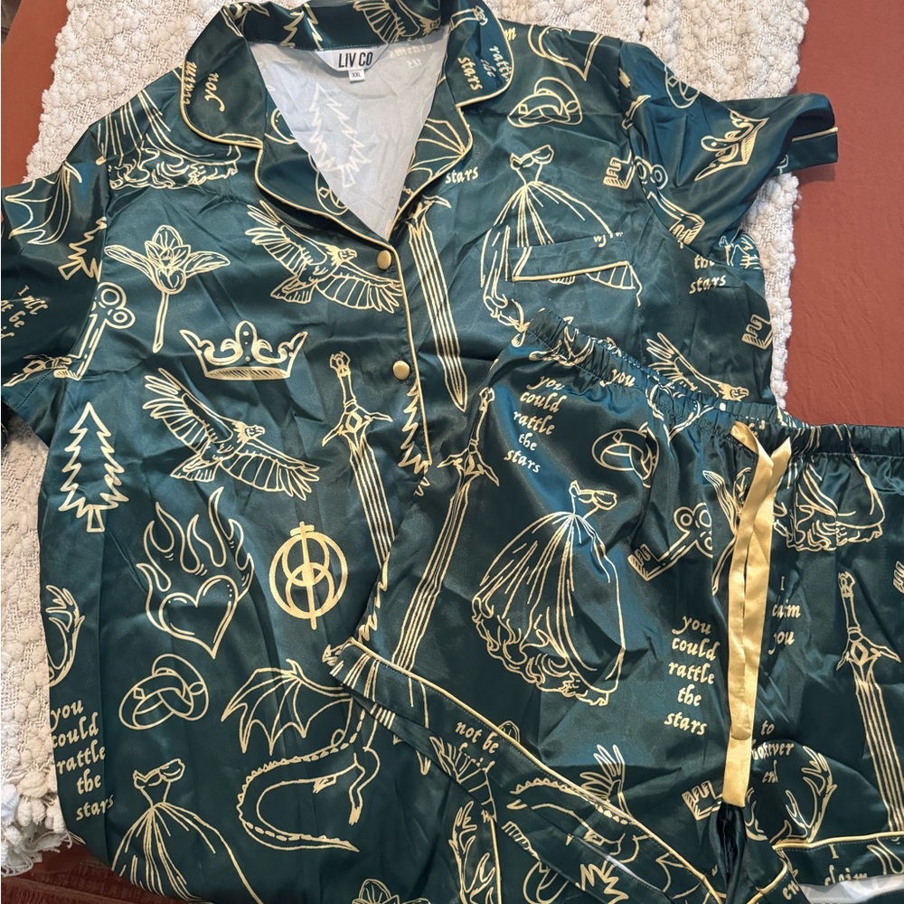 Throne of Glass - Silk PJ Set